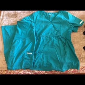 Cherokee Sm Maternity scrub set